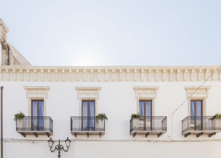 Basilicata Montescaglioso Exterior Detail