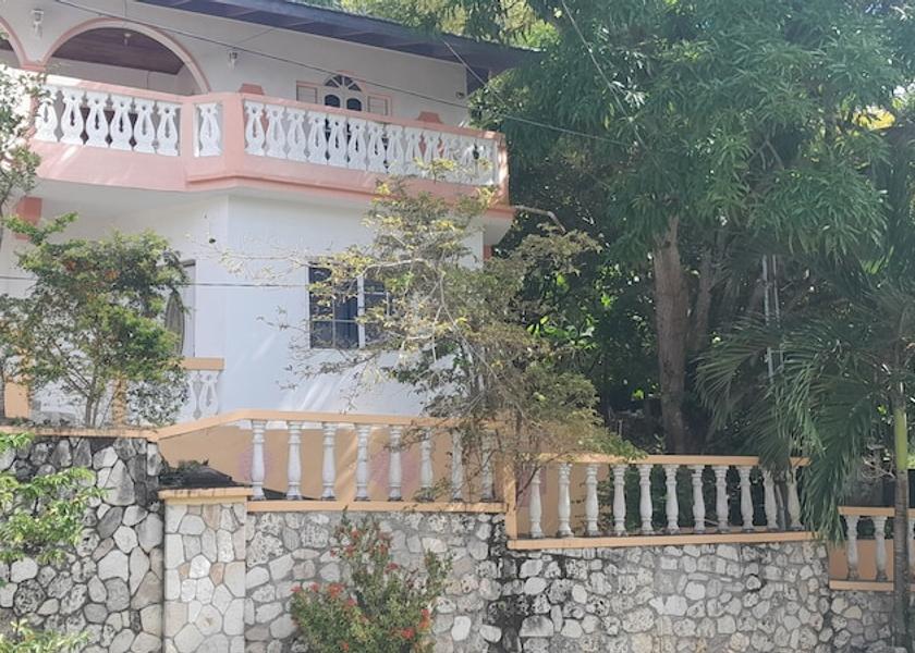 Portland Port Antonio Exterior Detail