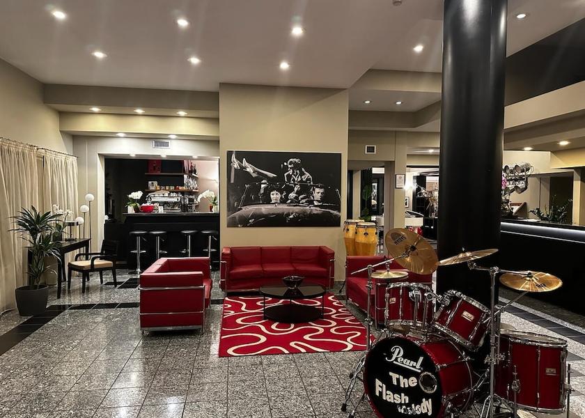 Lombardy Binasco Lounge