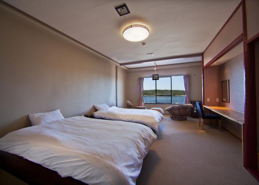 Mie Shima Room