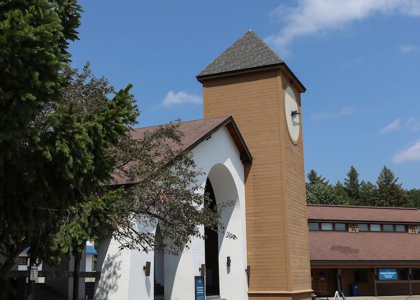 Vermont Ludlow Exterior Detail