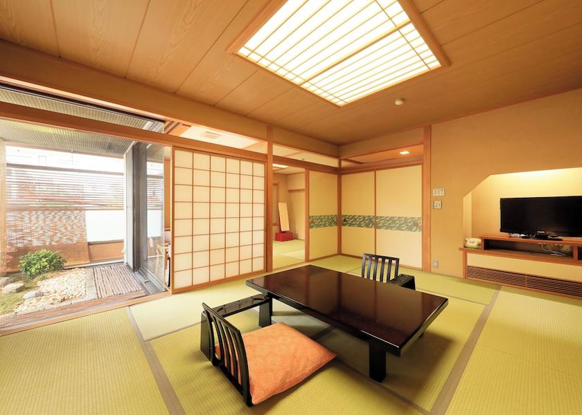 Yamagata Kaminoyama Room
