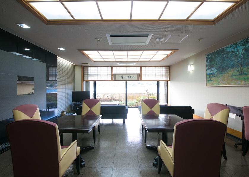 Oita Saiki Lobby