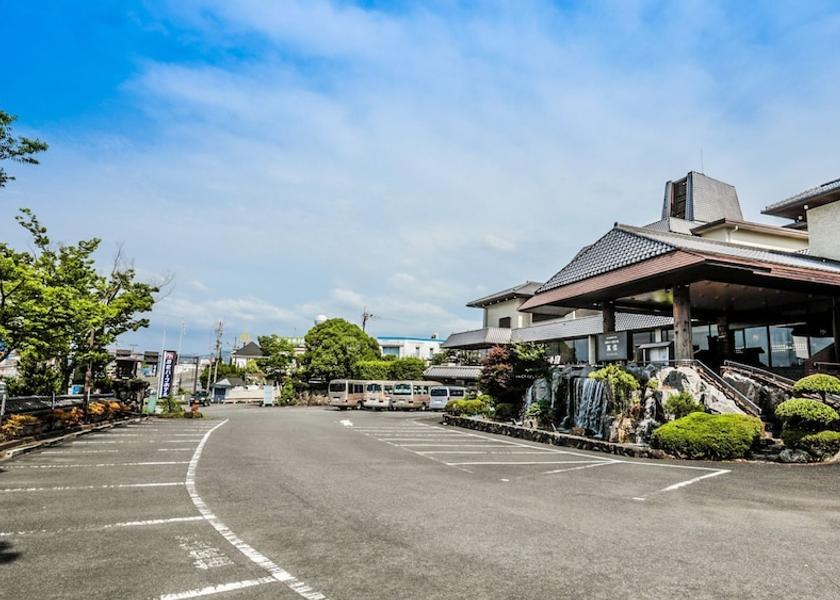 Nara Nara Parking