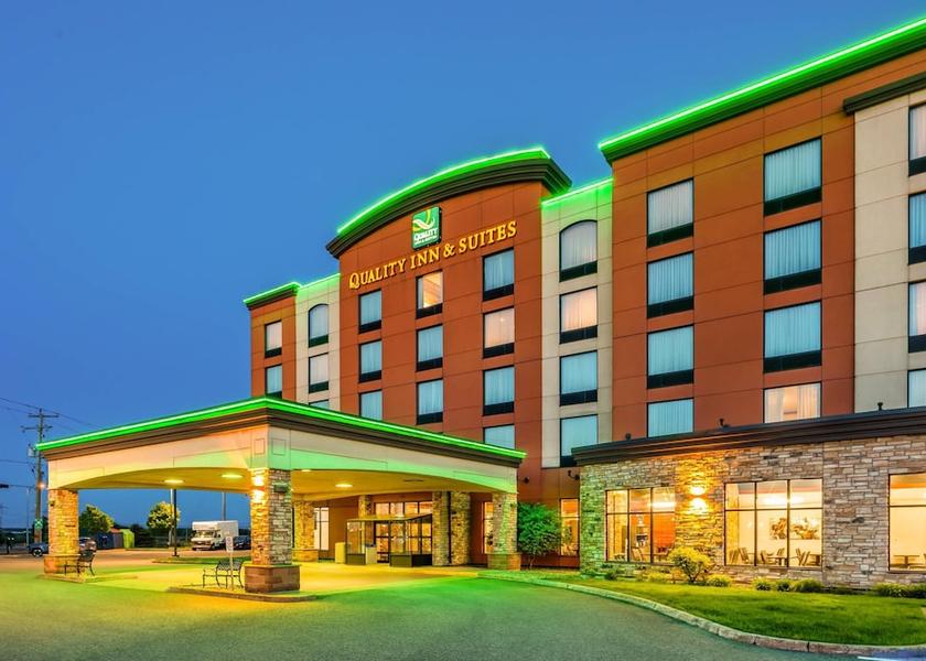 Quebec Levis Exterior Detail