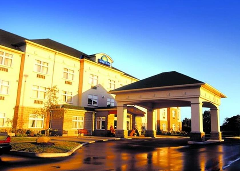 Ontario Ramara Facade