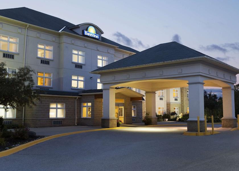 Ontario Ramara Exterior Detail