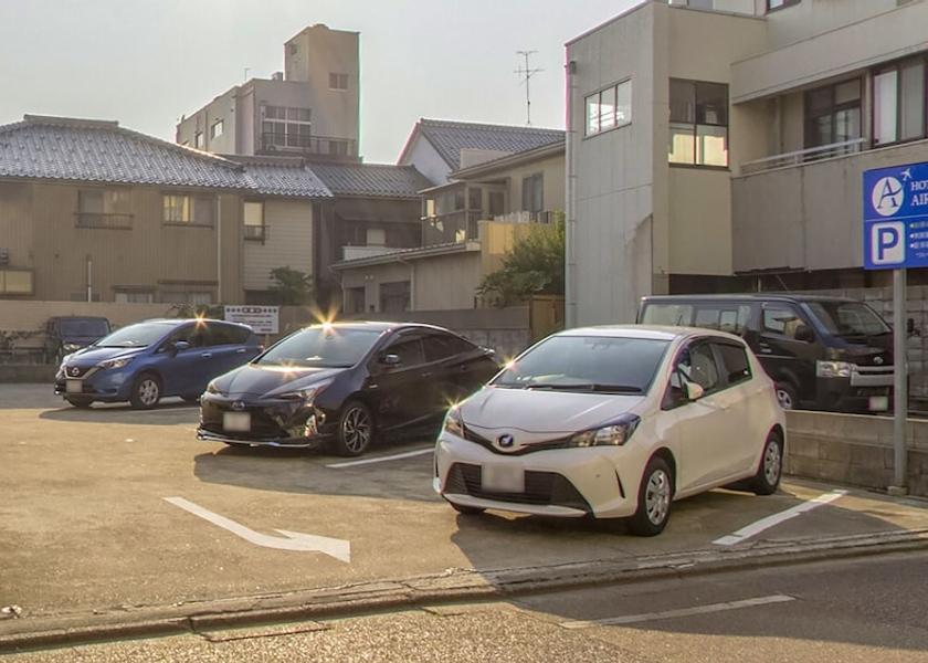 Ishikawa Komatsu Parking