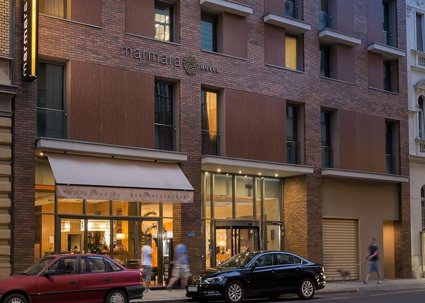  Budapest Exterior Detail