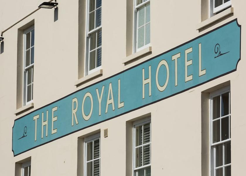 England Deal Exterior detail