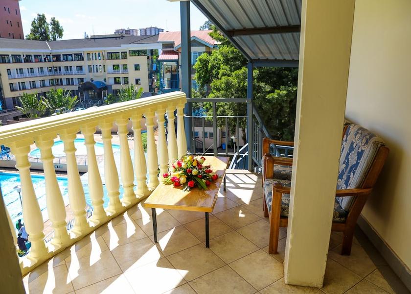  Nairobi Staircase