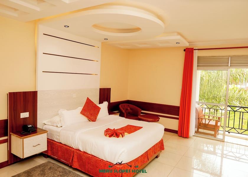  Meru Interior Entrance