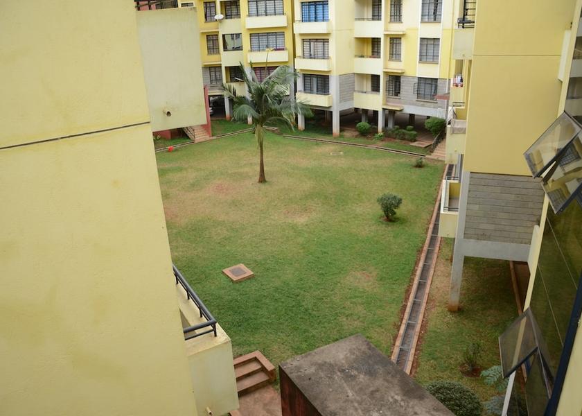  Nairobi Courtyard