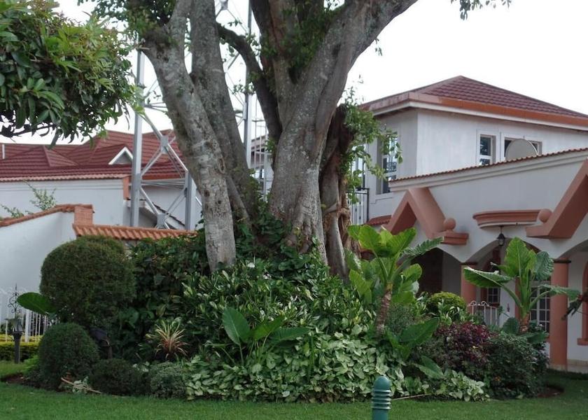  Nairobi Exterior Detail