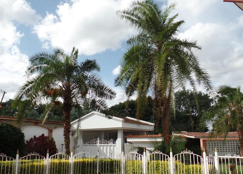  Nairobi Exterior Detail