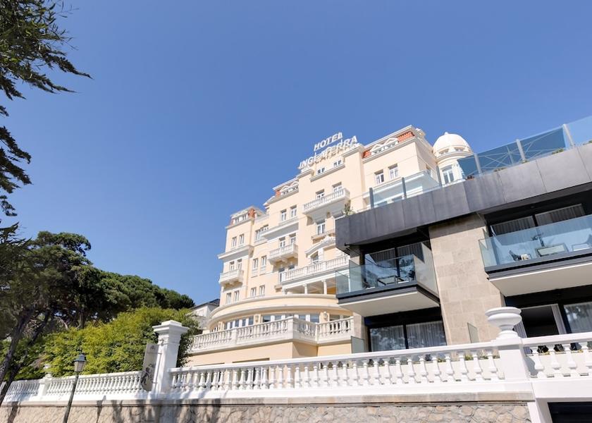  Cascais Front of property
