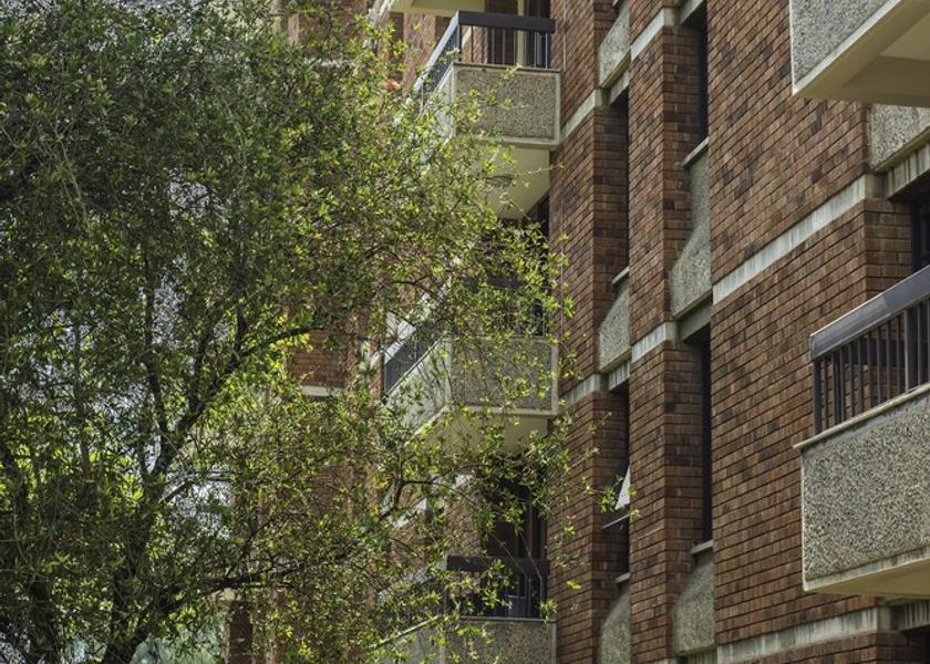  Nairobi Exterior Detail