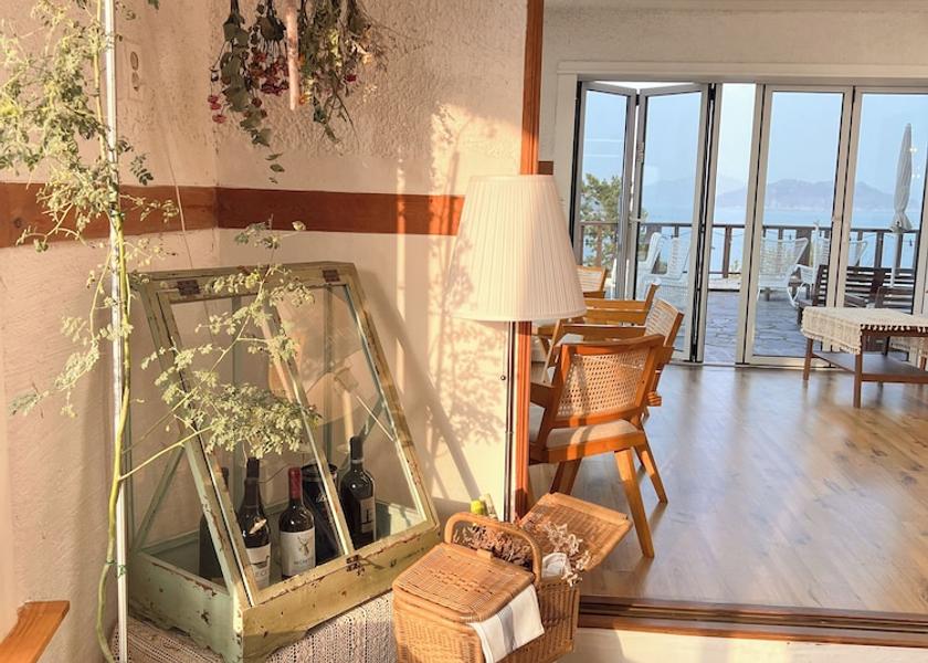 South Gyeongsang Namhae Restaurant