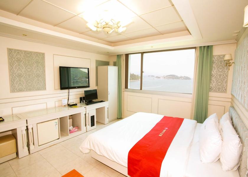 South Jeolla Yeosu Room
