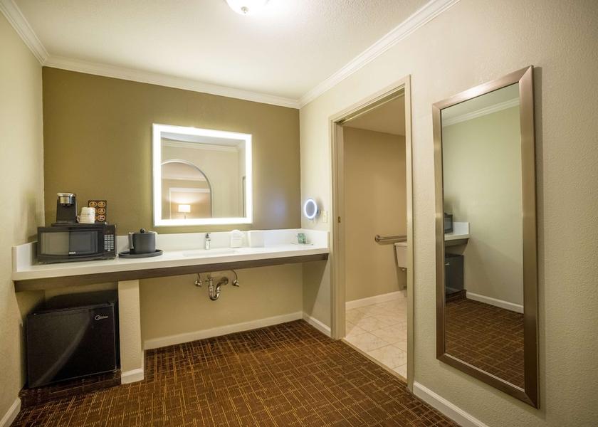 California Redwood City In-Room Amenity