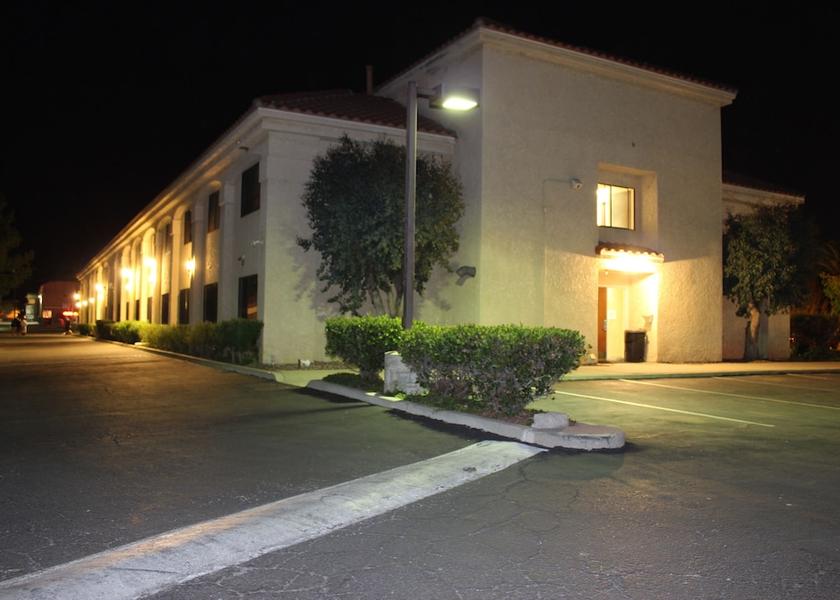 California Santa Paula Exterior Detail