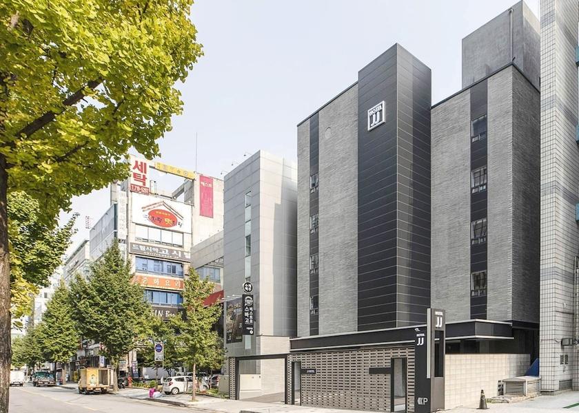 Gyeonggi Seongnam Exterior detail
