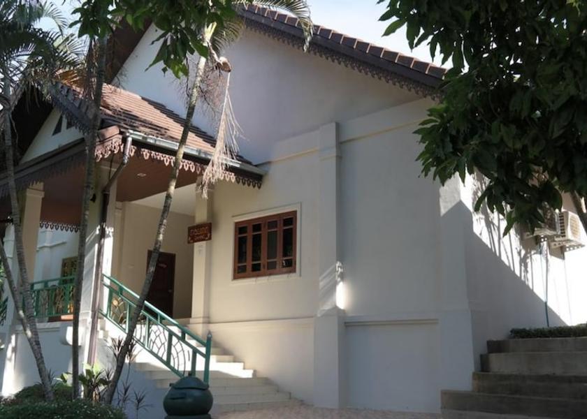  Pakse Exterior Detail