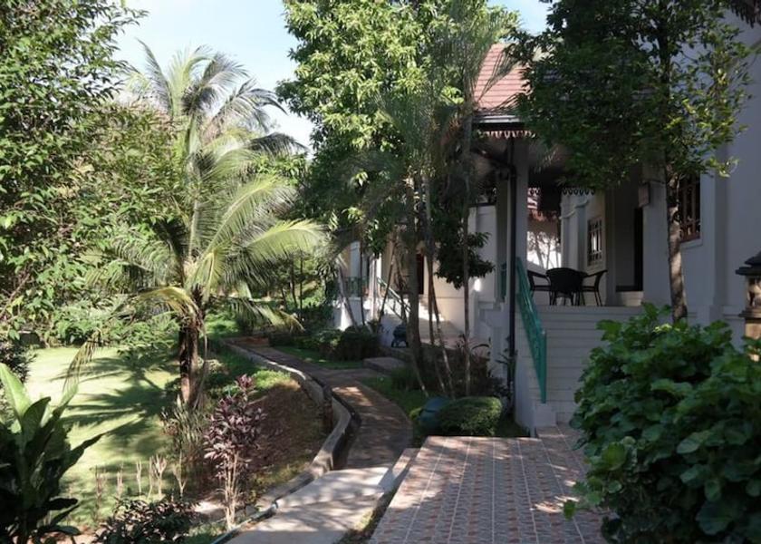  Pakse Exterior Detail