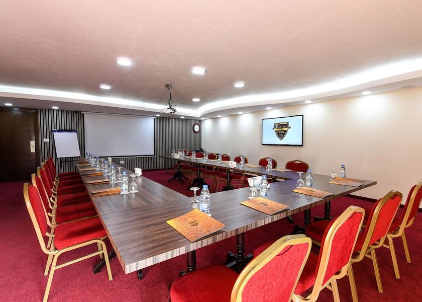  Jounieh Meeting Room