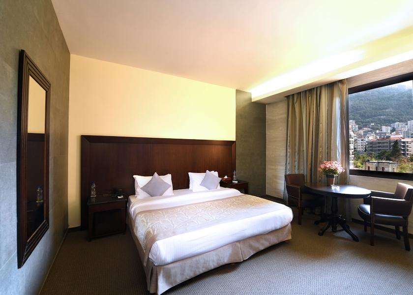  Jounieh Room