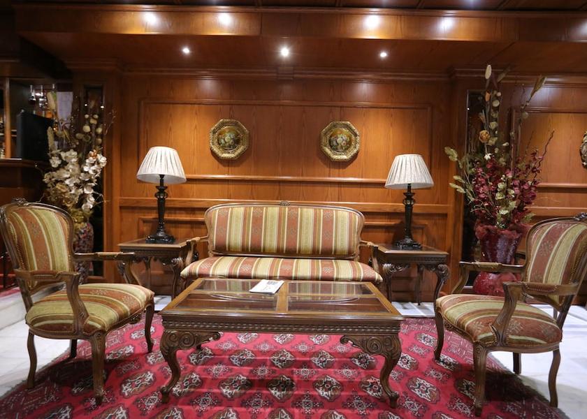 Keserwan-Jbeil Governorate Zouk Mosbeh Lobby sitting area