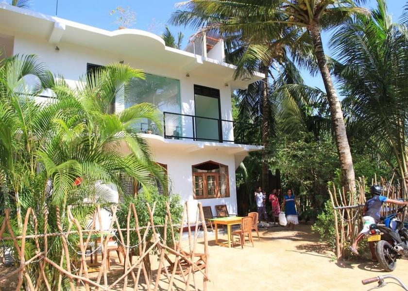 Matara District Weligama Exterior Detail