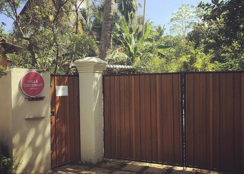 Matara District Weligama Entrance