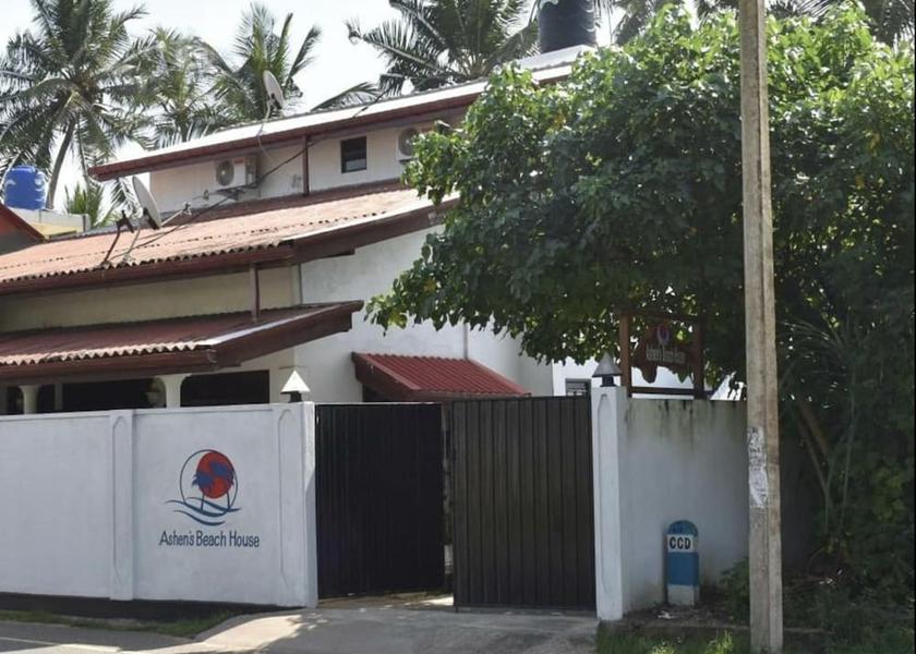 Galle District Boossa Facade