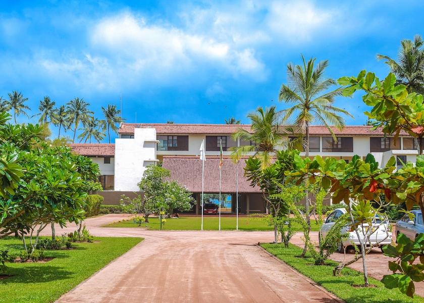 Kalutara District Wadduwa Entrance