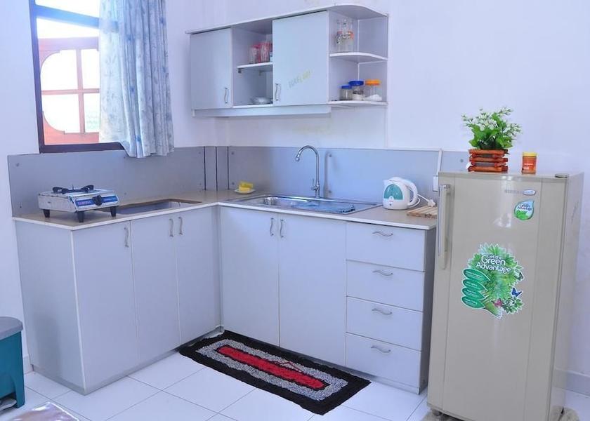 Western Province Aluthgama Kitchenette