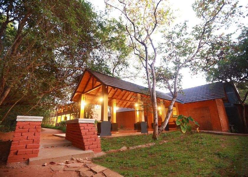 Central Province Sigiriya Reception