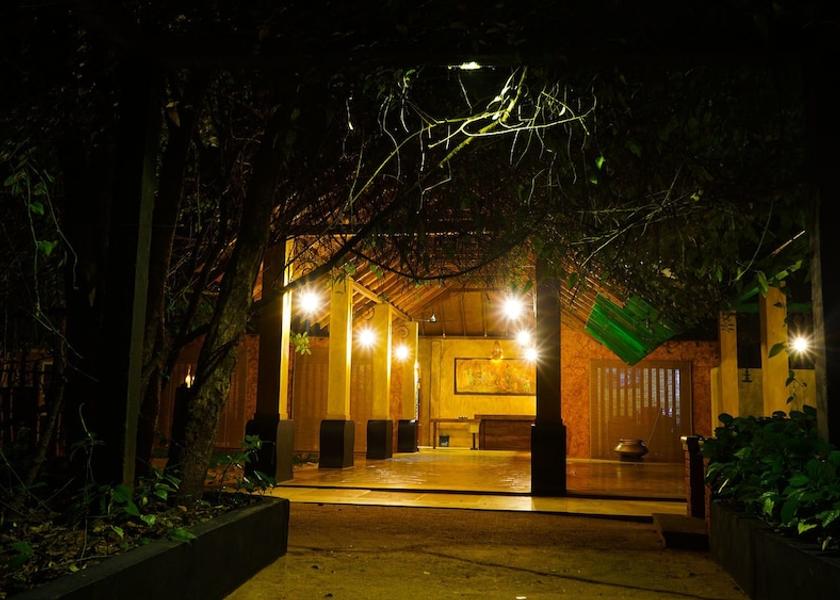 Central Province Sigiriya Reception