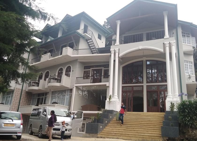 Central Province Nuwara Eliya Front of property