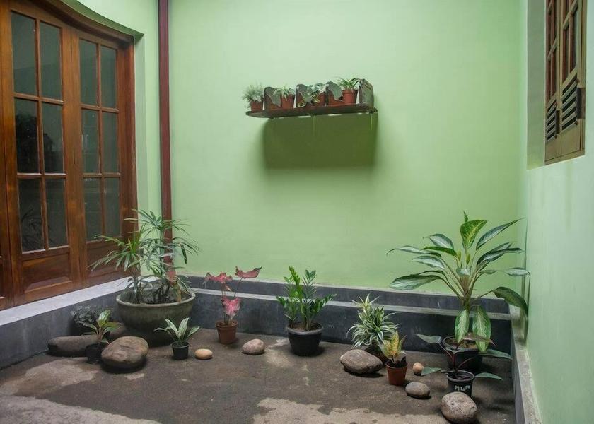 Central Province Hiyarapitiya Interior