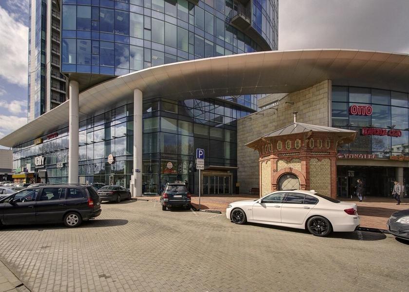  Vilnius Entrance
