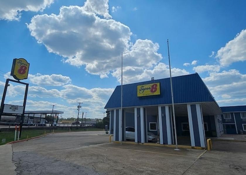 Texas Buffalo Exterior Detail