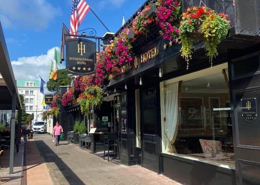Kerry (county) Killarney Facade