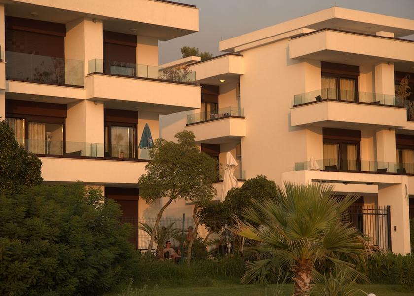 Bar Municipality Bar Garden