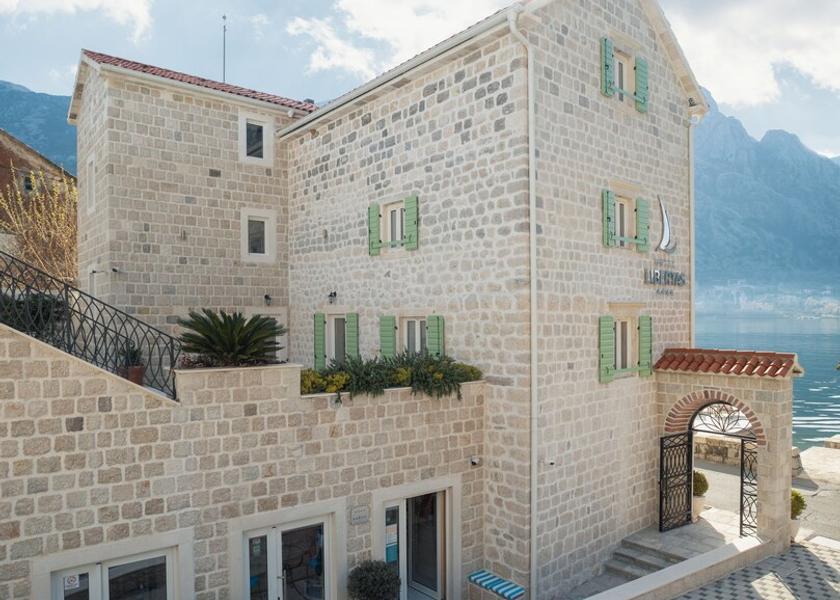  Kotor Exterior Detail