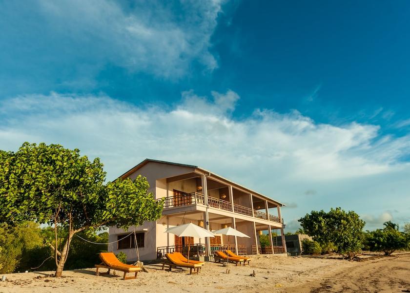  Nosy Be Exterior Detail