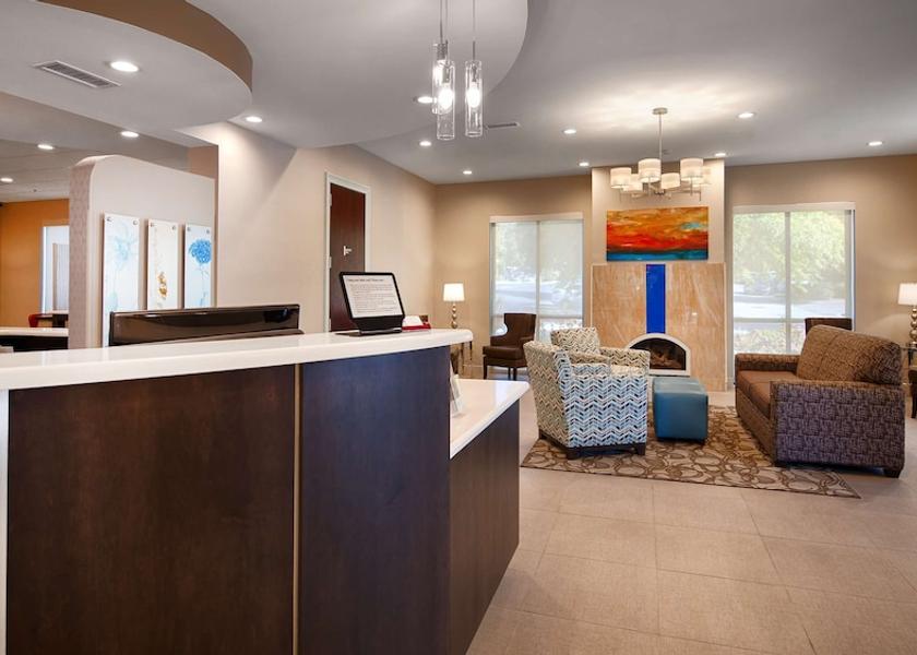 Georgia Roswell Lobby