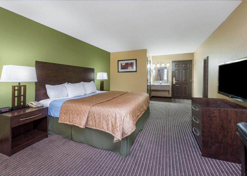 Missouri Perryville 1 King Bed Non-Smoking