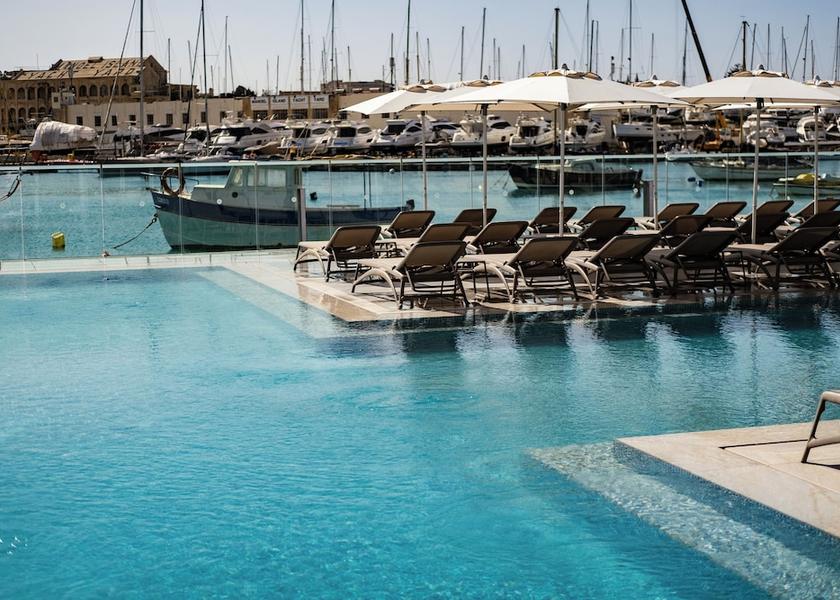 Central Region Gzira Outdoor pool