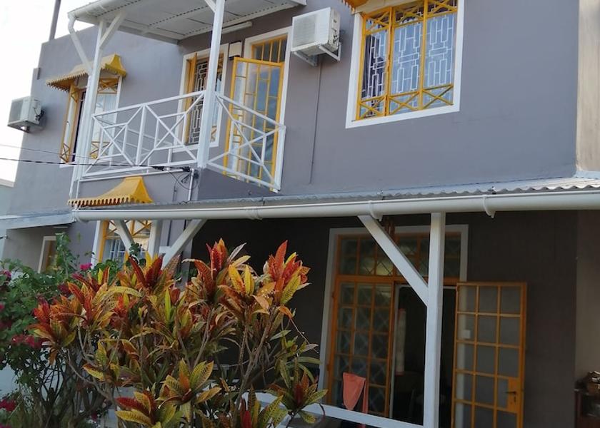 Rivière Noire Flic-en-Flac Facade